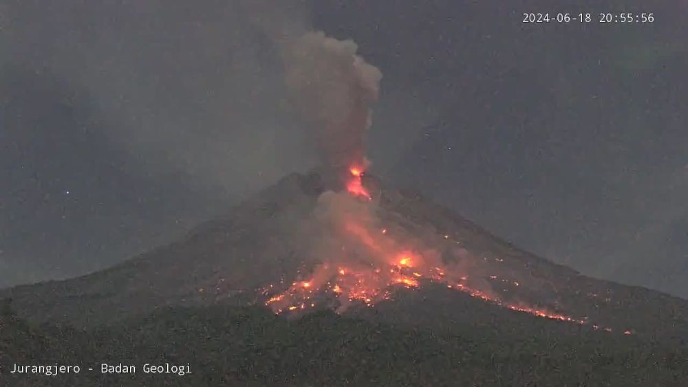 Gunung Merapi Muntahkan Awan Panas Guguran, Jarak Luncur 1 Km