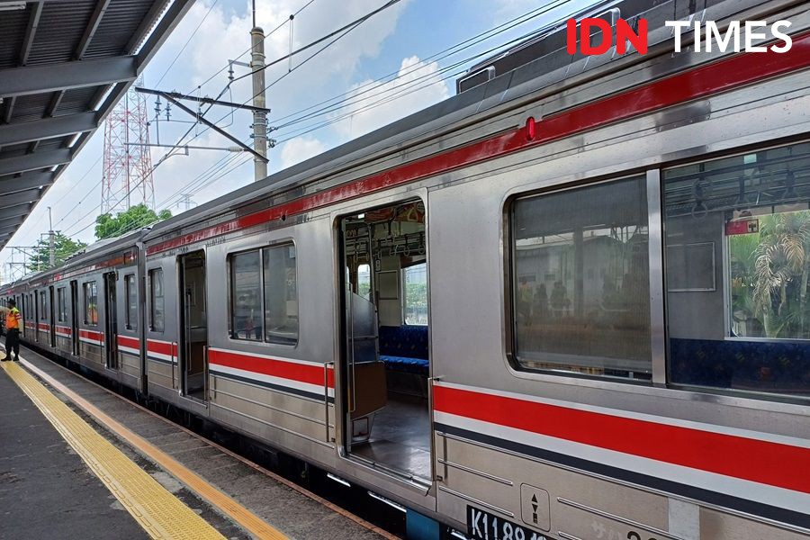 4 Cara ke Dufan Naik Transportasi Umum, dari Bus hingga Kereta