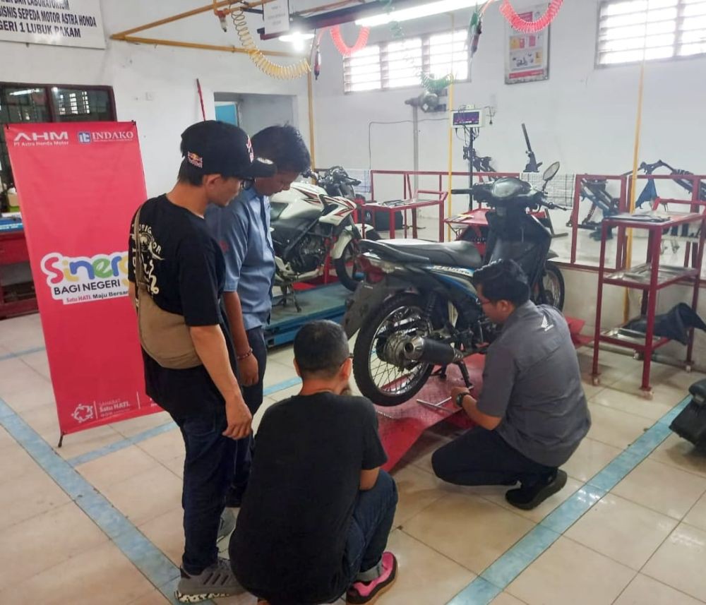 Serunya Skena Garage ke SMK Negeri 1 Lubuk Pakam