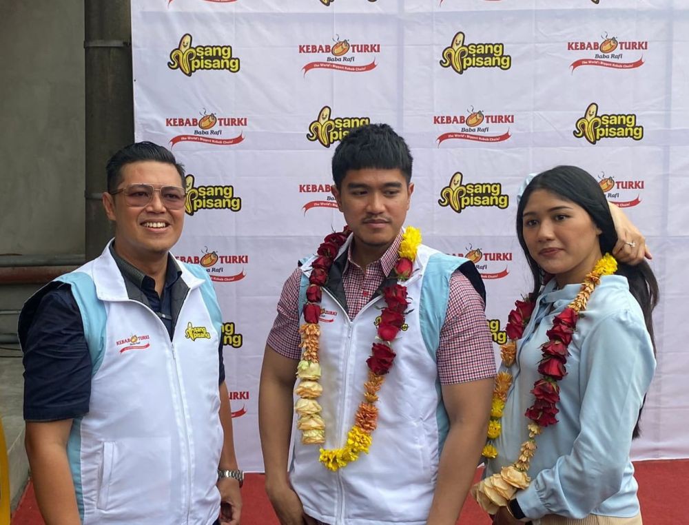 Diarahkan Kaesang, Hendy Setiono Ambil Formulir di PSI Surabaya