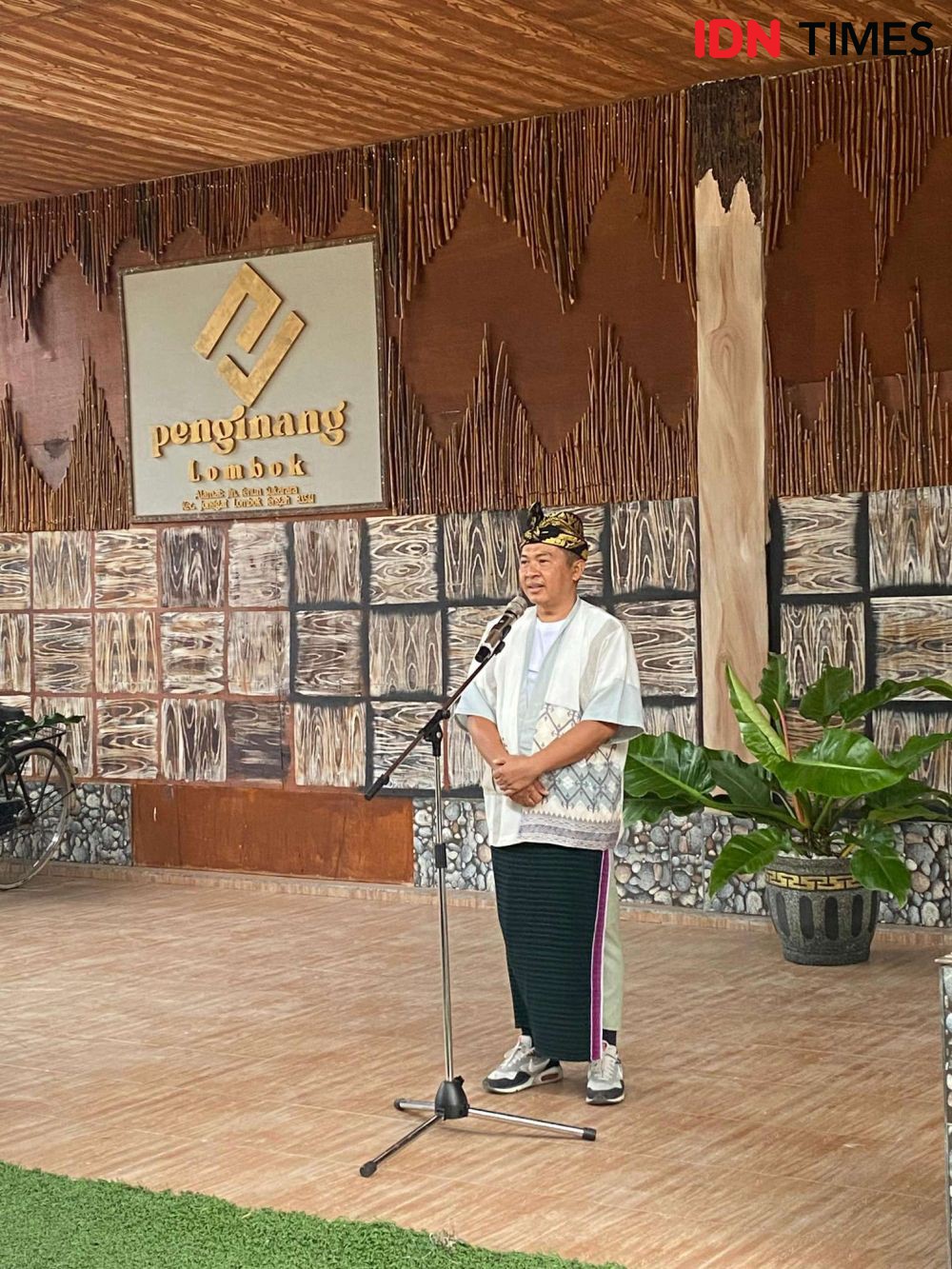 Galeri Penginang Lombok, Pusat Oleh-oleh Tenun Khas NTB