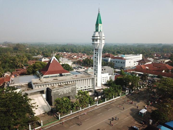 7 Tempat Wisata Dekat Stasiun Rangkasbitung yang Strategis