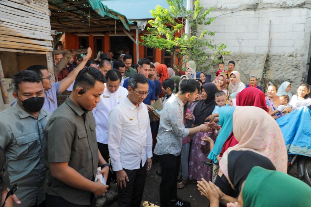 Blusukan sama Pj Heru di Jakarta, Gibran Ngaku Belajar soal Banjir