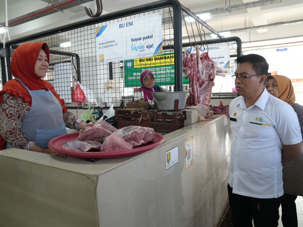 Cek ke Pasar Johar, Bapanas Anggap Harga Daging Ayam Masih Bagus