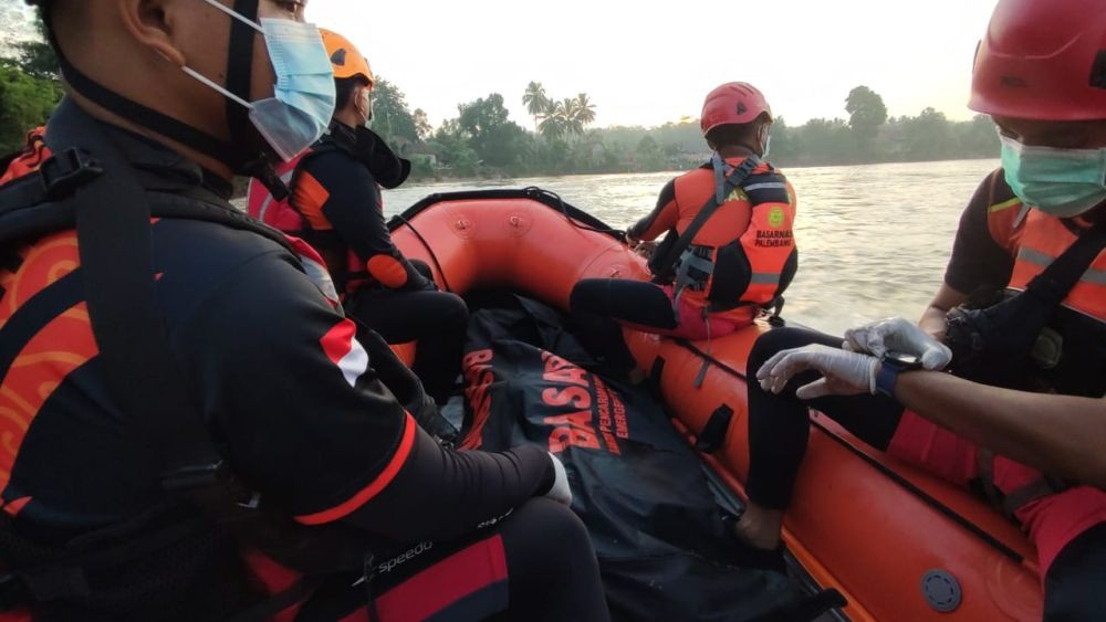 Lansia Tewas Tenggelam Saat Mandi di Sungai Komering OKU Timur