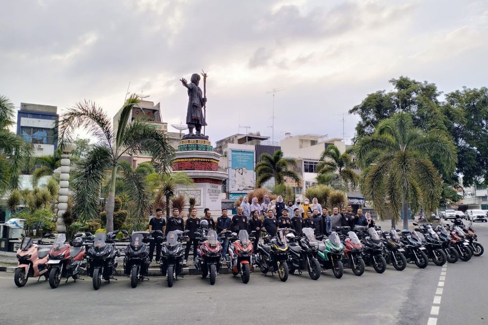 Riders PCX Rolling City Rayakan Ulang Tahun Ke-434 Kota Medan