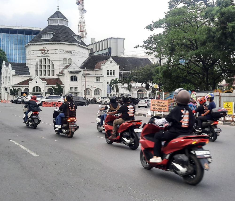 Riders PCX Rolling City Rayakan Ulang Tahun Ke-434 Kota Medan
