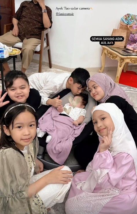 7 Potret Akikah Anak Ketiga Dude Harlino, Di Tanggal Cantik