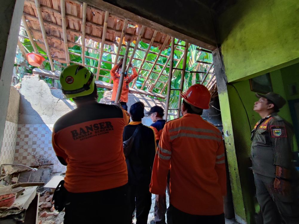 Gempa Magnitudo 5.0 Kabupaten Bandung Rusak Ratusan Rumah di Garut 