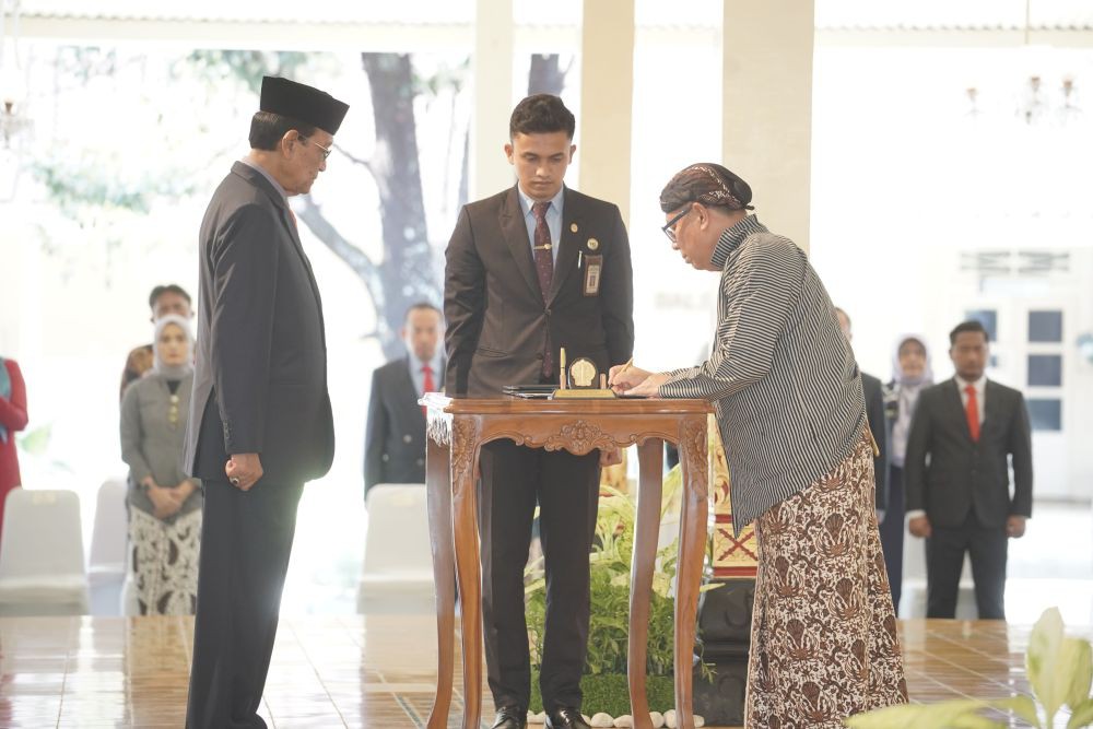 Lantik Pimpinan Taru Martani, Sultan Tegaskan Korupsi Jangan Terulang