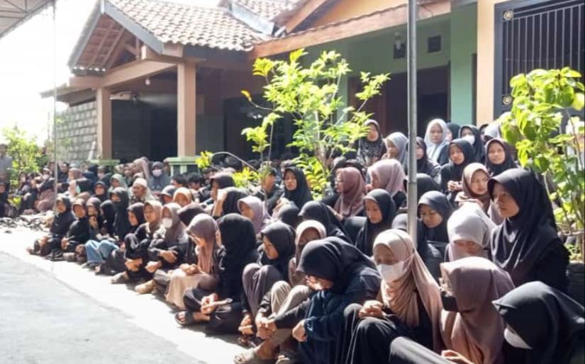 Haru! Ribuan Pelayat Hadiri Pemakaman Ketua Osis SMAN 1 Cawas