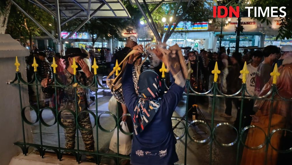 PKL Teras Malioboro Geruduk Kantor Gubernur Minta Dilibatkan Diskusi