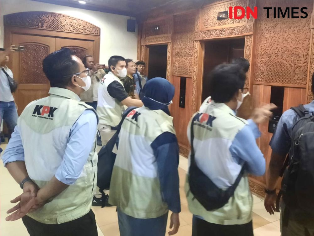 KPK Lanjutkan Penyidikan, Geledah Kantor Disdik Kota Semarang