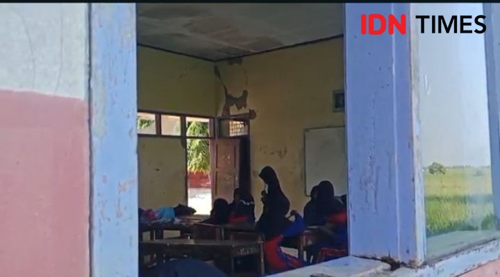 Ruang Kelas Rusak, Kondisi Memprihatinkan SDN Ligung Majalengka 