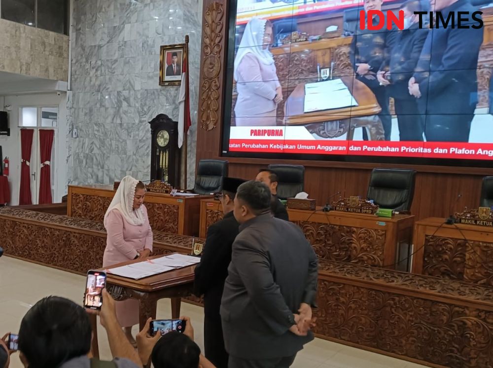 PDIP Beri Pendampingan Hukum Buat Ita dan Alwin Basri