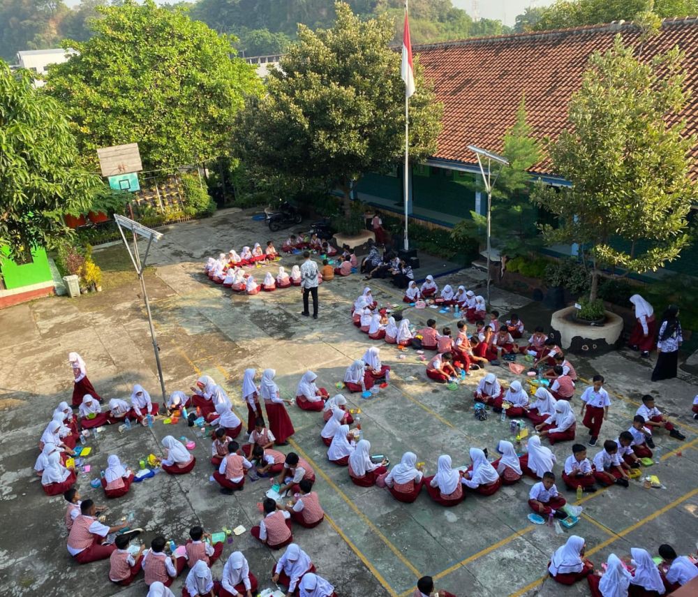 Siswa SDN Tugurejo Semarang Tunjukkan Makan Bergizi Murah Meriah, Ini Menunya