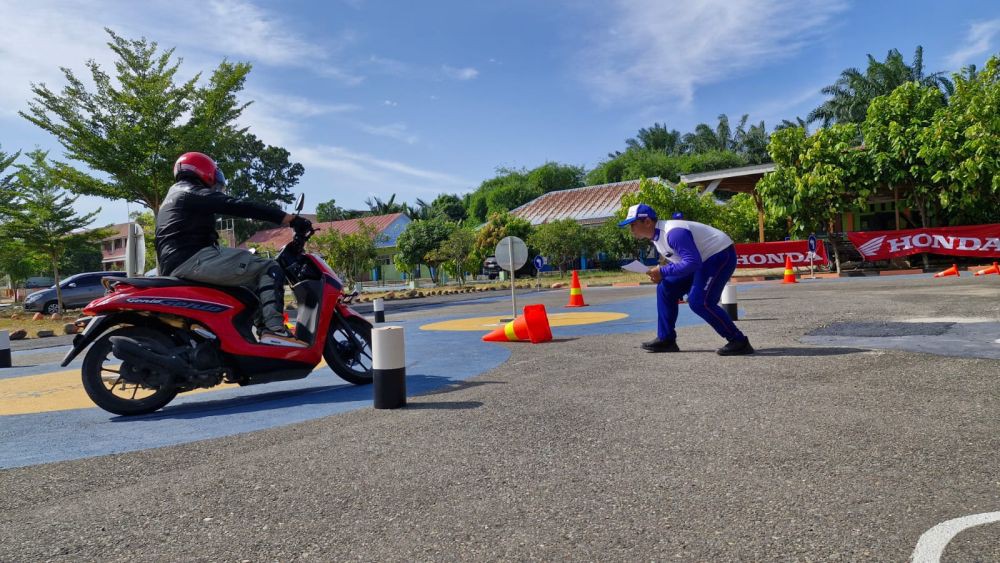 Honda Ajak Pelajar SMK PAB 8 Sampali Utamakan Keselamatan