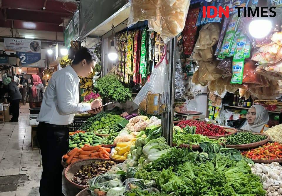 MinyaKita Naik, Penjual dan Pedagang Makanan di Cimahi Kelimpungan