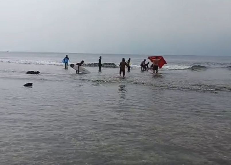 WNA Prancis Tewas Tenggelam saat Panah Ikan di Pantai Pesisir Barat