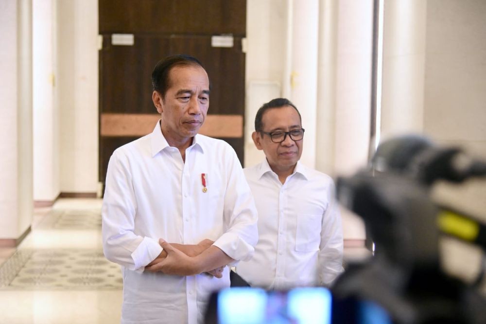 Dua Hari Jokowi Berkantor Di IKN: Rapat Hingga Tinjau Hotel