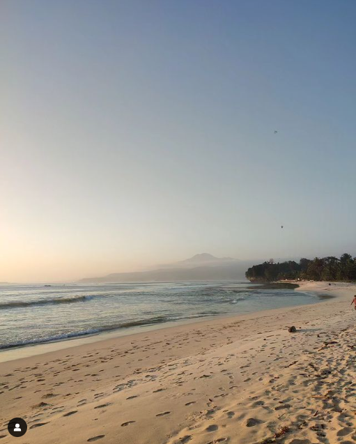 Pantai Labuhan Jukung Krui: Lokasi, Harga Tiket dan Aktivitas Seru