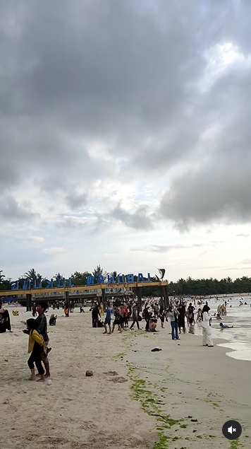 Pantai Labuhan Jukung Krui: Lokasi, Harga Tiket dan Aktivitas Seru