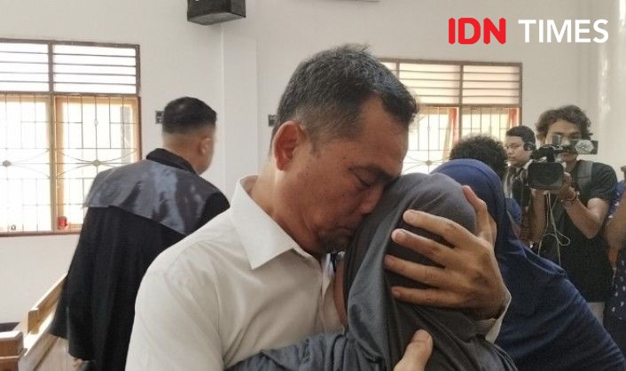 Korupsi APD COVID-19, Mantan Kadinkes Sumut Dituntut 20 Tahun Penjara