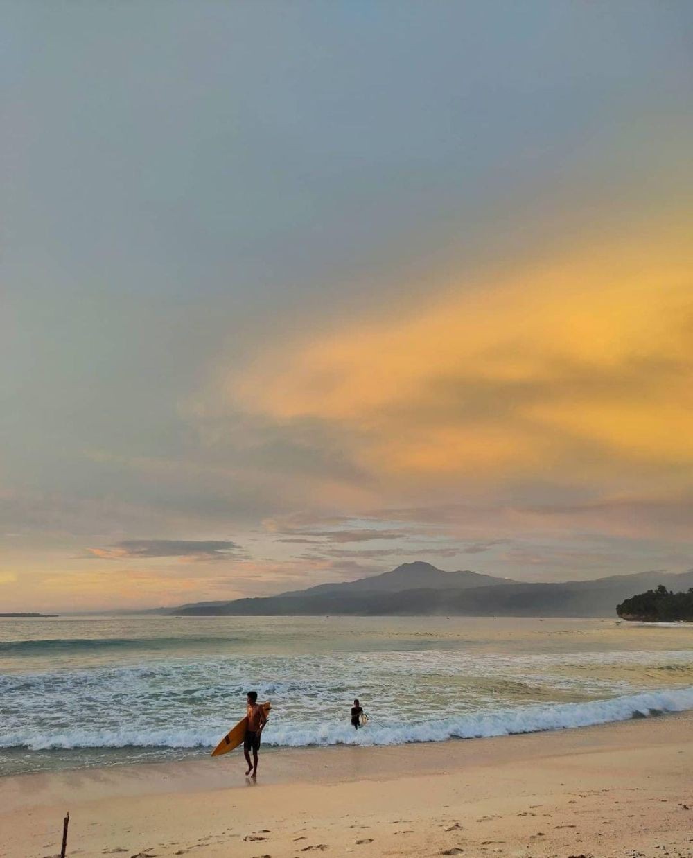 Pantai Labuhan Jukung Krui: Lokasi, Harga Tiket dan Aktivitas Seru