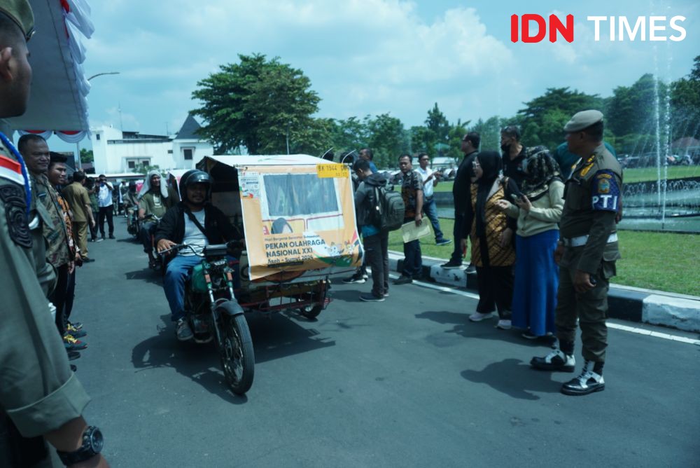 550 Becak di Medan Dilepas Sebagai Duta PON 2024