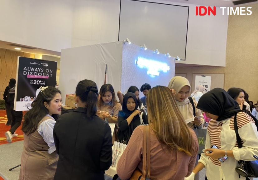 Ini 7 Warna Lipstik Andalan Buttonscraves di Beauty Fest Asia Medan