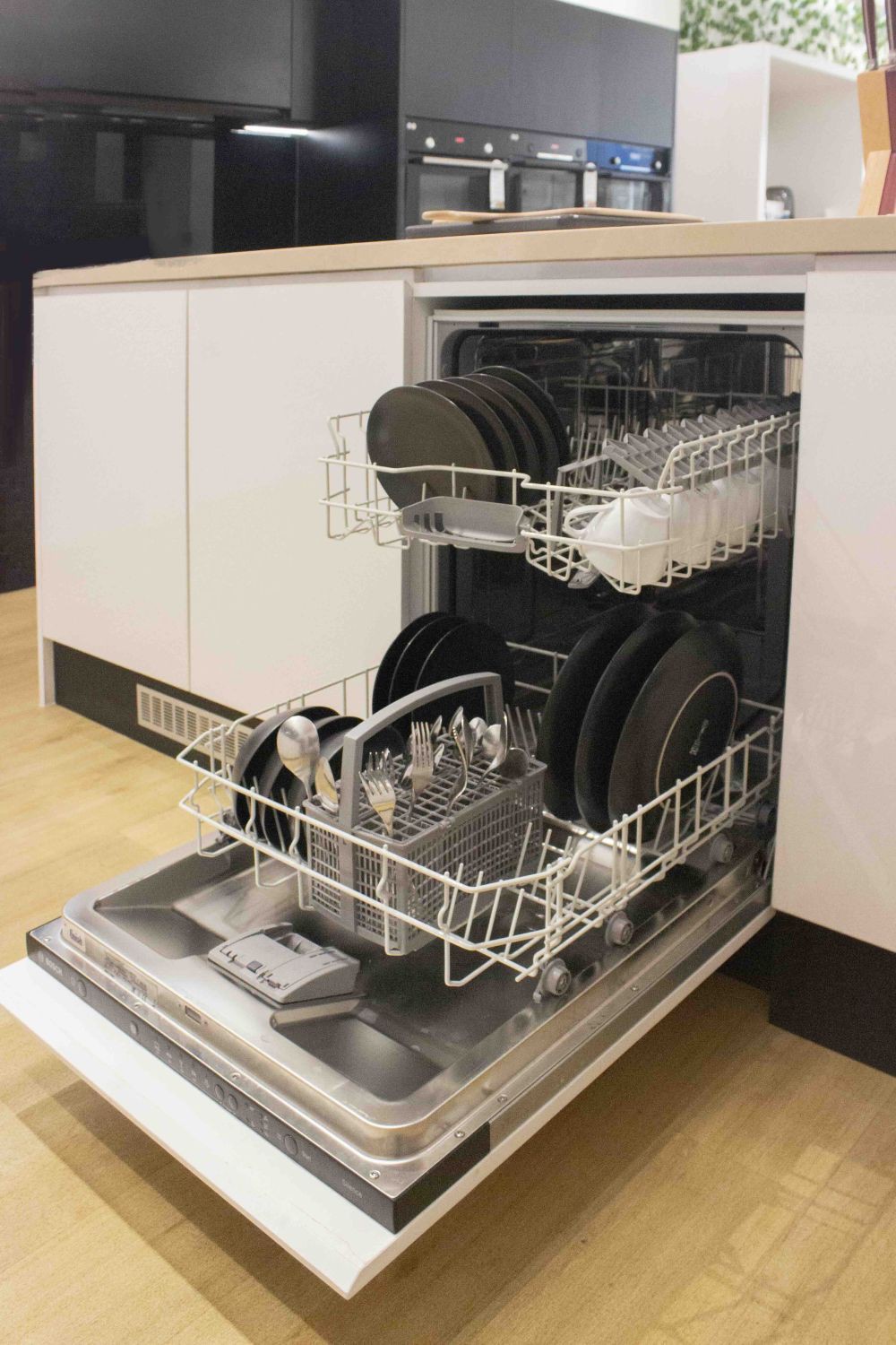 5 Fakta Dishwasher yang Mengubah Cara Kamu Melihat Pekerjaan Rumah