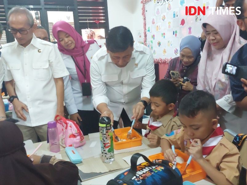 Wiranto Pantau Uji Coba Makan Bergizi Gratis di Kota Tangerang