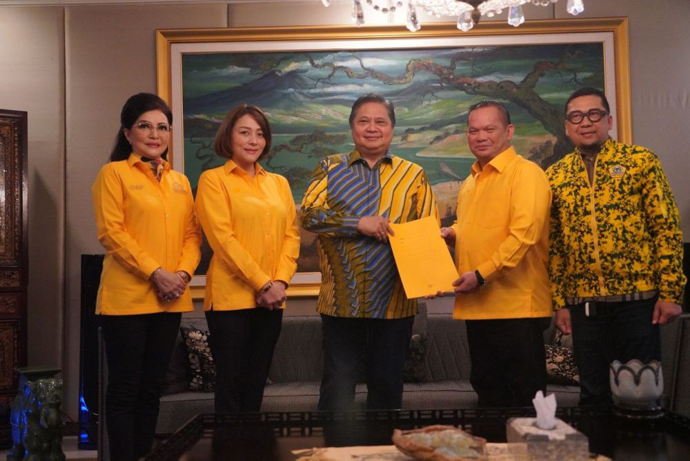 Ketua DPD Golkar Jabar: Airlangga Mundur Tanpa Ada Tekanan