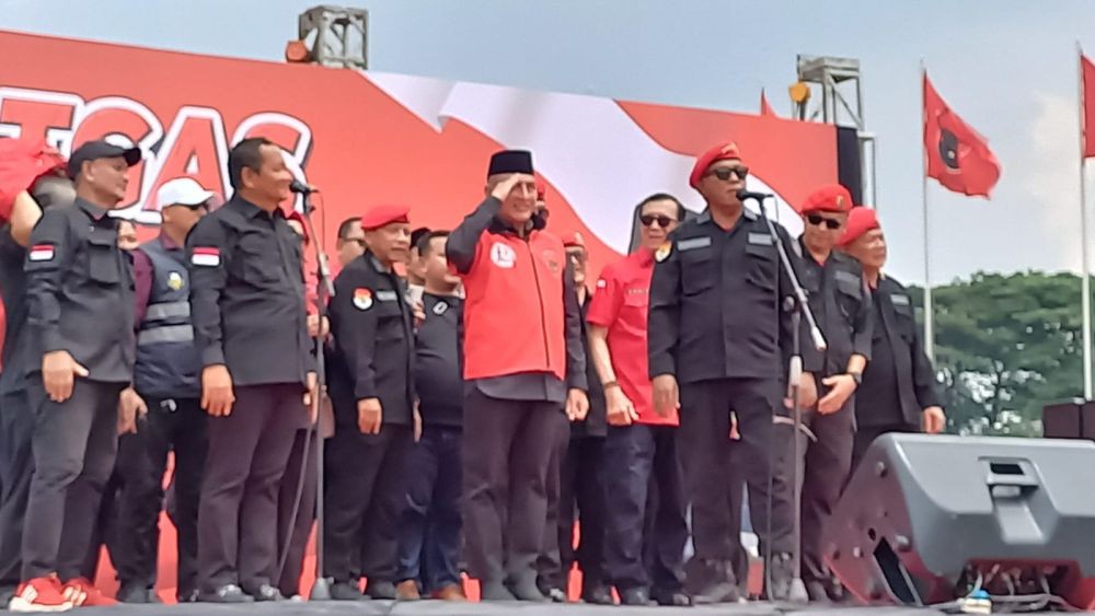 Usung Edy Rahmayadi, Massa PDIP Teriakkan Lawan Dinasti