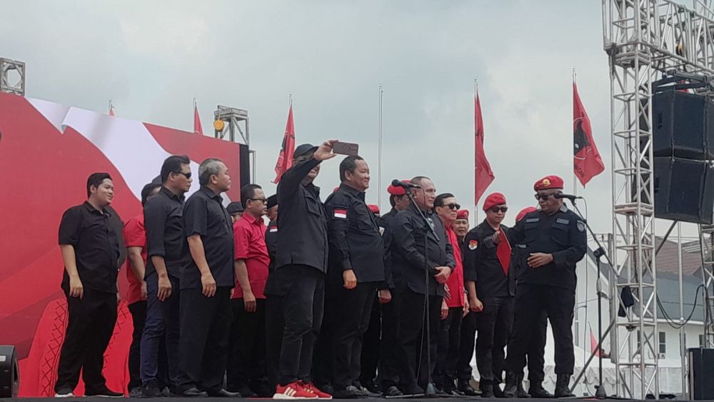 Usung Edy Rahmayadi, Massa PDIP Teriakkan Lawan Dinasti