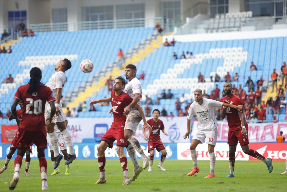 Bekuk Persis 3-0, Pelatih PSM Sebut Lini Belakang Mulai Membaik