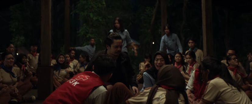 Sinopsis Film Kemah Terlarang: Kesurupan Massal, Kisah Nyata