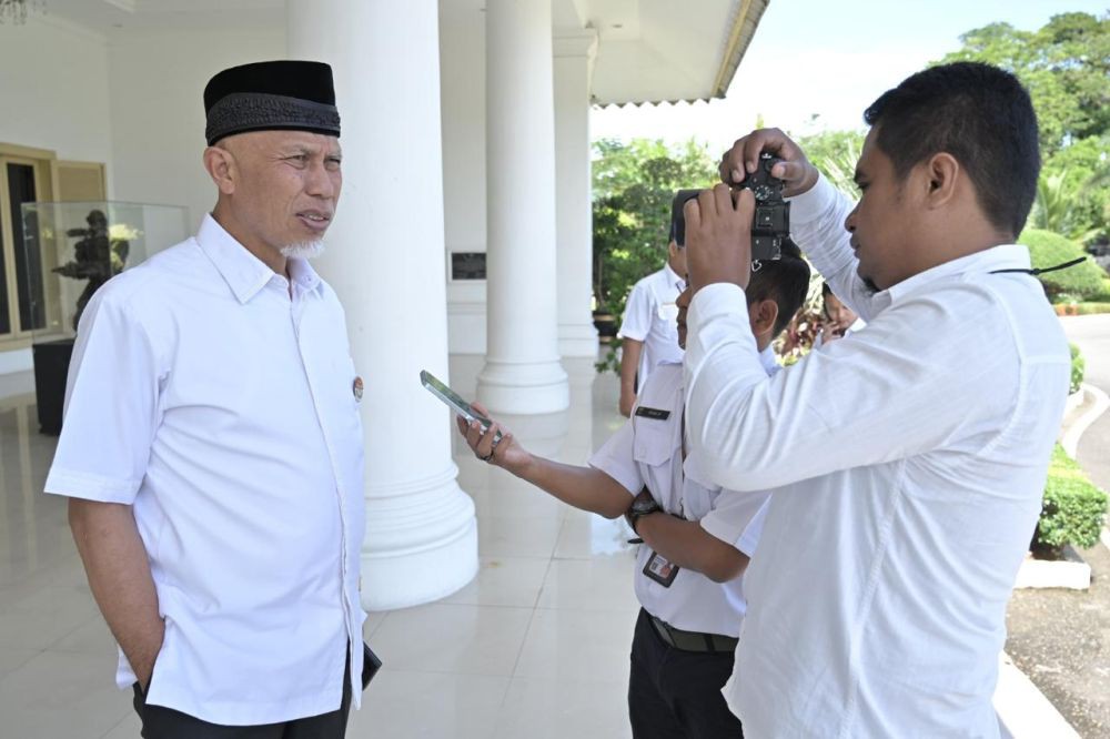 Gubernur dan PPI Sumbar Protes Polemik Paskibraka Lepas Jilbab