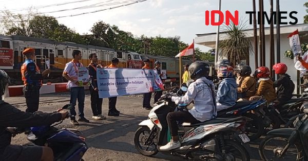 Sosialisasikan Keselamatan, KAI Daop 5 Purwokerto Turun ke Perlintasan