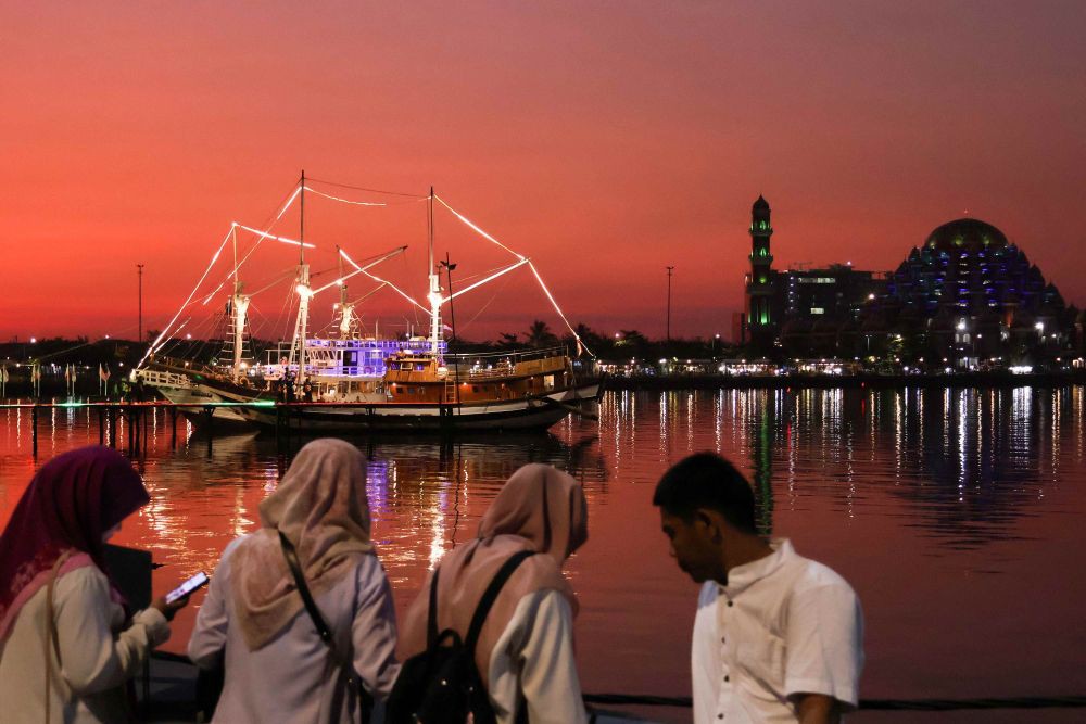 Maulid Akbar Kota Makassar Dipusatkan di Tugu MNEK Losari