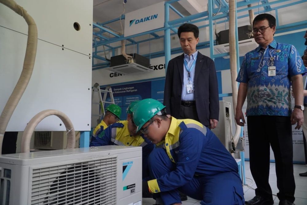 DAIKIN Center of Excellence SMK NU Ungaran: Cetak Tenaga Kerja Unggul