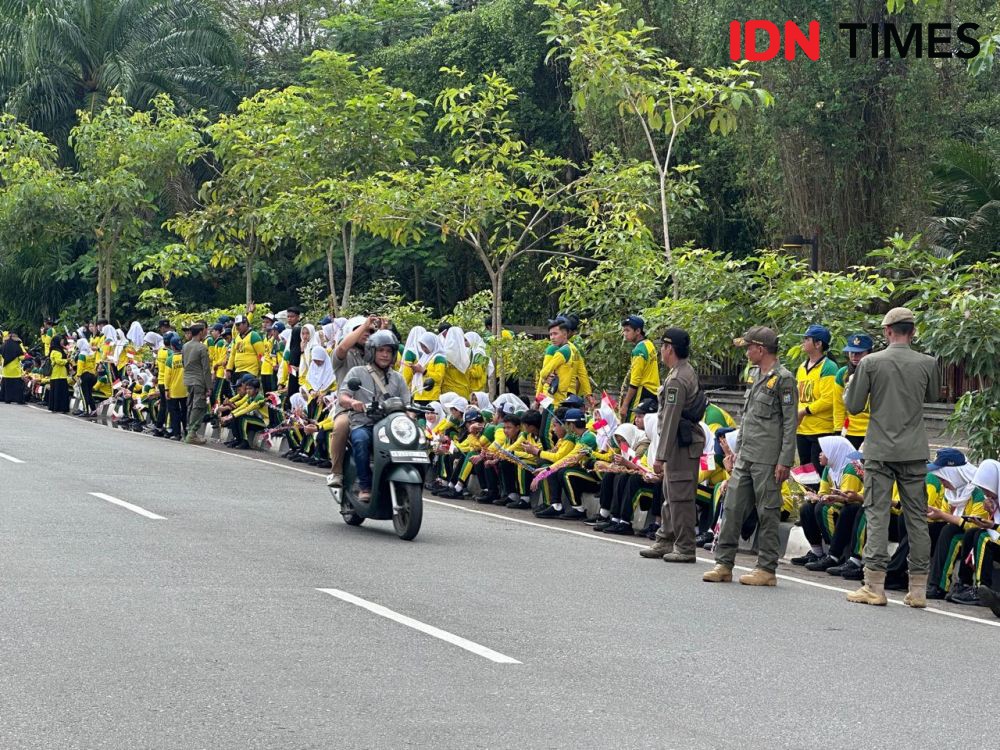 Pulang Kampung, Veddriq Disambut Meriah Ribuan Warga Pontianak