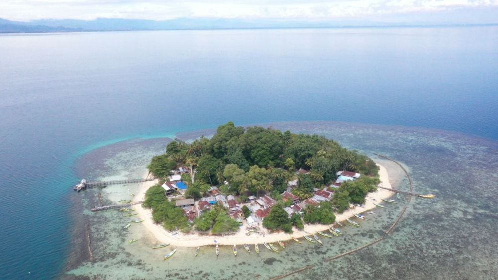 SuperSUN PLN Akhiri Ketergantungan Genset di Pulau Terluar Pangkep