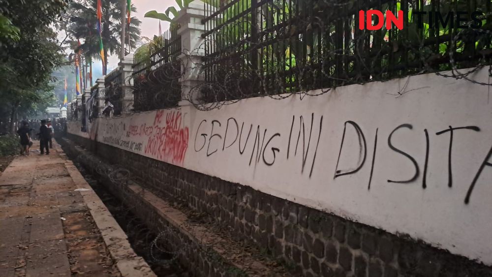 LBH Bandung: 137 Orang Aksi Massa Tolak RUU Pilkada Alami Luka