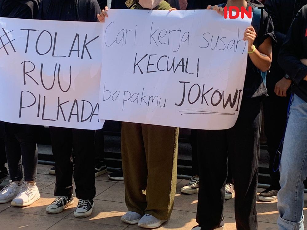 Jelang Aksi di DPRD Jabar, Pagar Roboh Dipasang Lagi dan Diikat Rantai