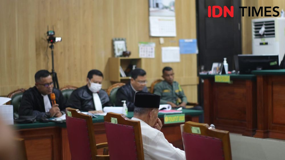 Jaksa KPK Tuntut Eks Gubernur Malut Abdul Ghani Kasuba 9 Tahun Penjara