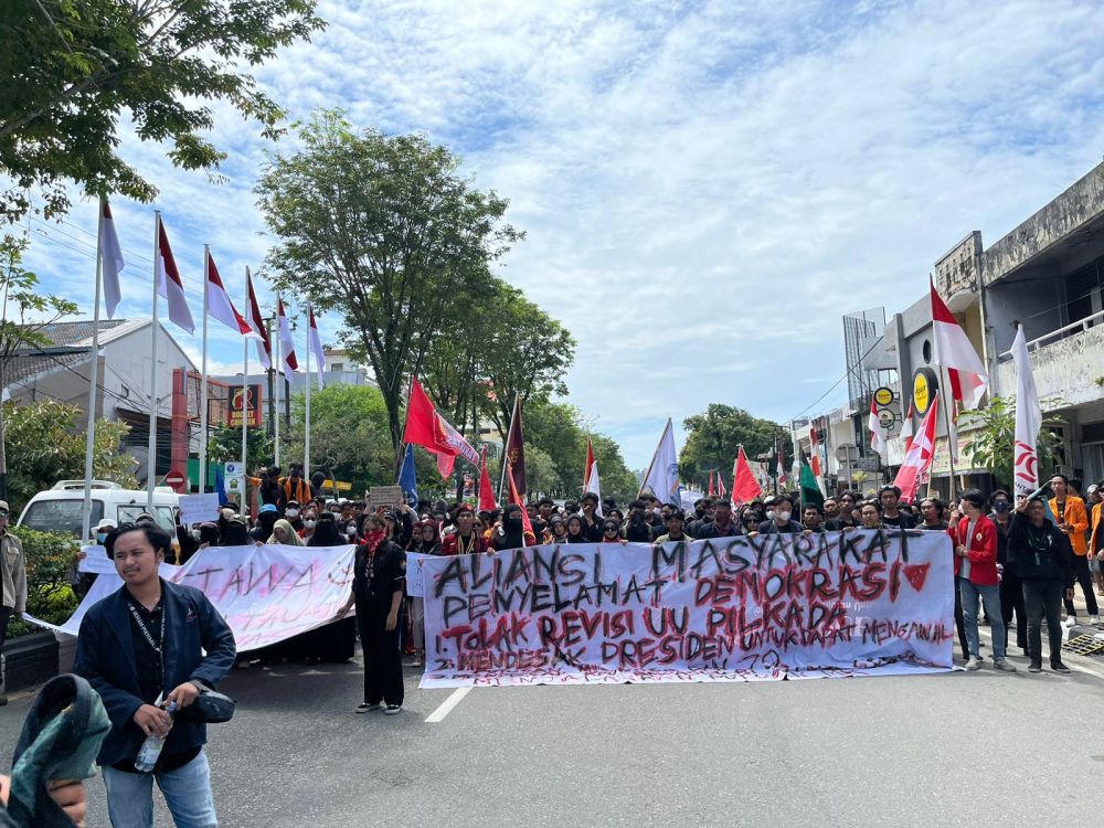 Aksi Mahasiswa Balikpapan Memanas, Polisi Pastikan Situasi Terkendali