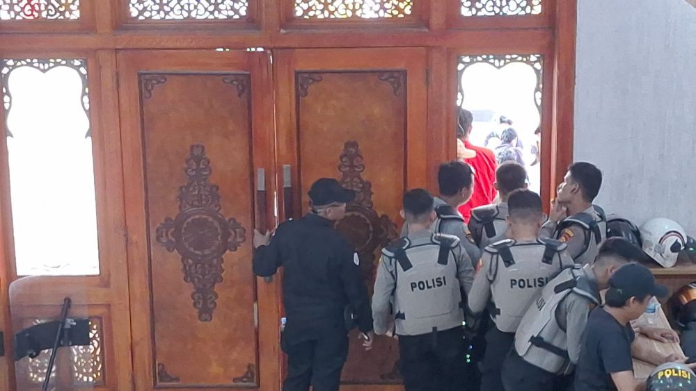 Aksi Mahasiswa Balikpapan Memanas, Polisi Pastikan Situasi Terkendali