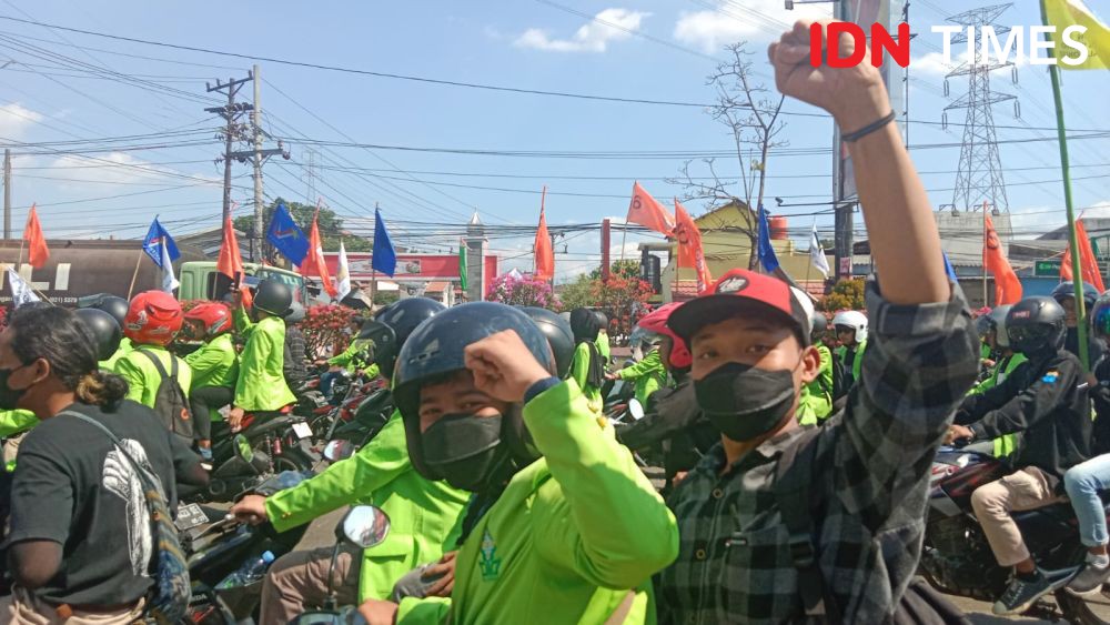 Polisi Periksa 32 Siswa SMK dan Mahasiswa Usai Demo Ricuh di Semarang