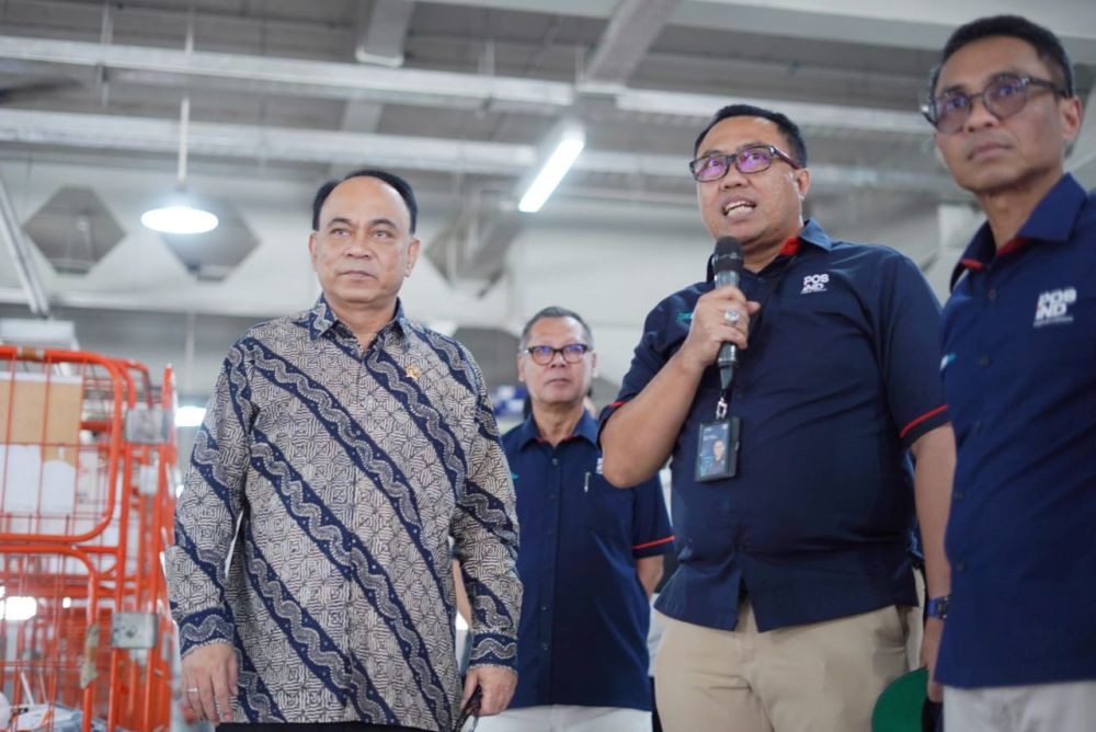 Komitmen Goes Green, PosIND Resmikan Sentra Layanan Logistik Otomasi di Jakarta